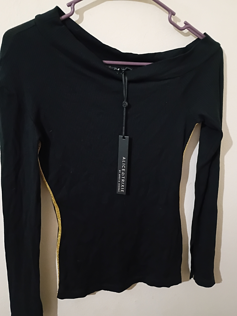 Alice & Trixie Black Long-Sleeve Top with Gold Side Accents